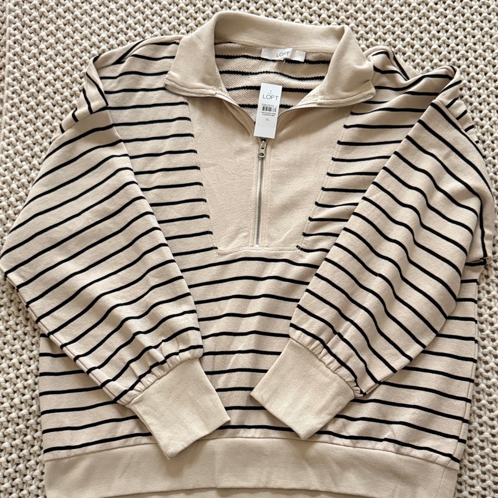 LOFT Women’s Beige and Navy Striped Zip-Up Top